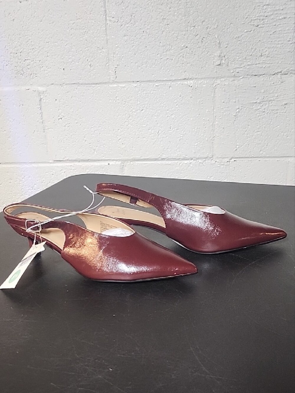 a new day Samantha Pointed Slingback Kitten Heels in Burgundy - Picture 4 of 8
